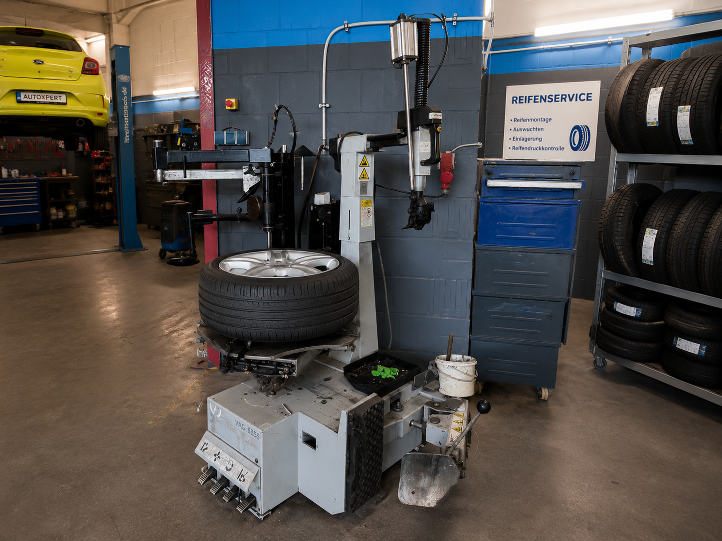Reifenservice bei AutoXpert Bergheim